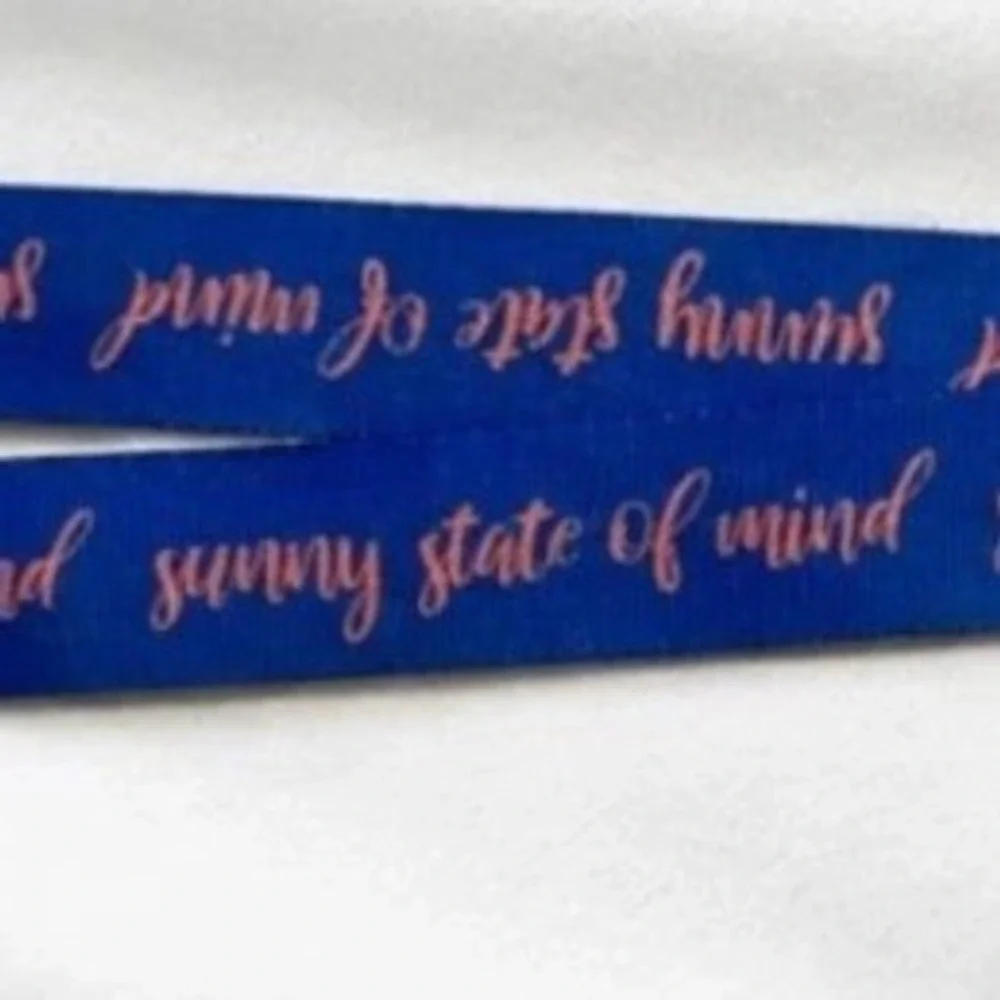 Vera Bradley Wide Lanyard Blue Sunny State of Mind Script NWT